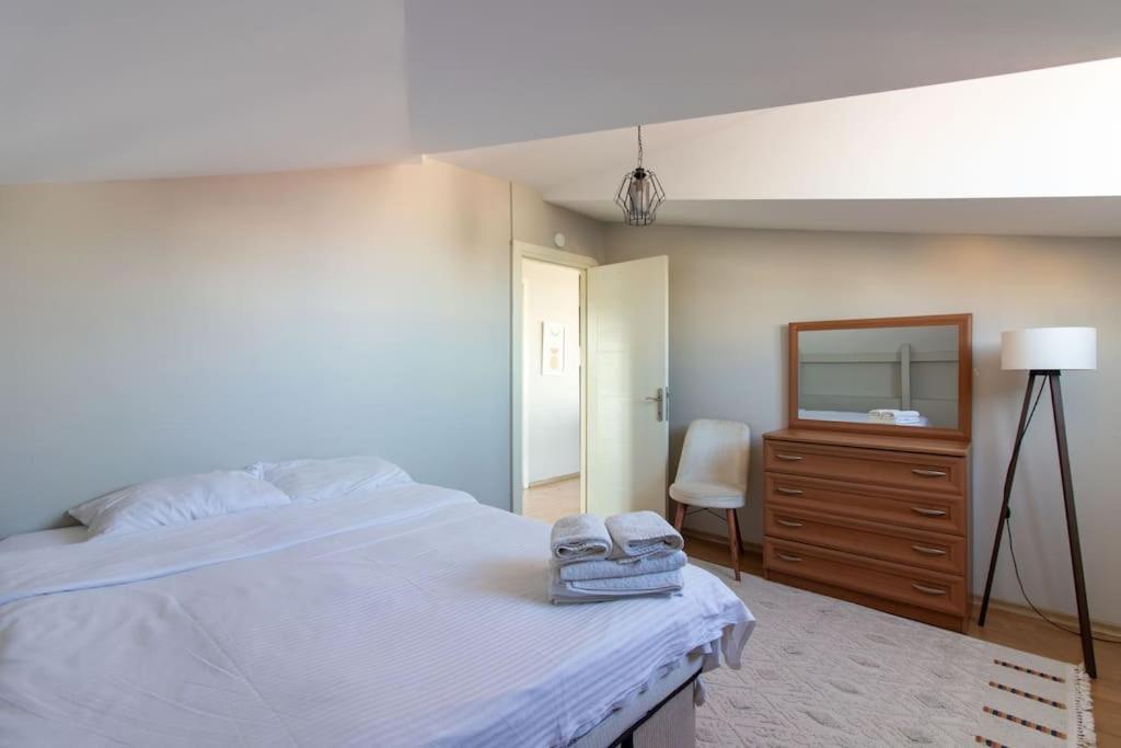 Charming 2br Panoramic Views Penthouse In Maltepe İstanbul