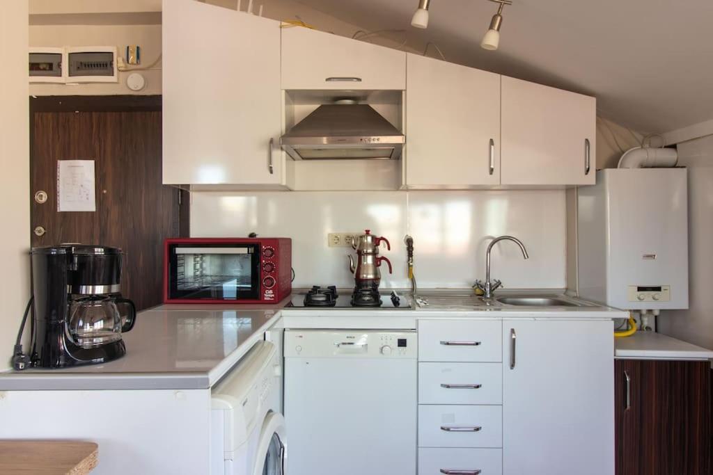 Charming 2br Panoramic Views Penthouse In Maltepe Daire *